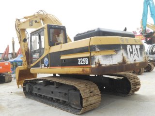 CAT 325B Excavator