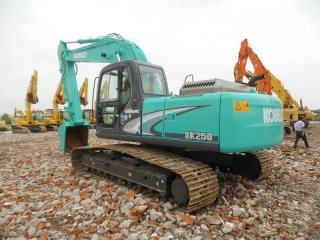 Kobelco SK250LC Excavator