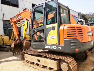 Doosan DH80-7 Excavator