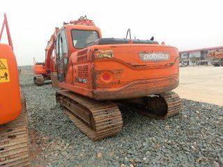 Doosan DX150 Excavator