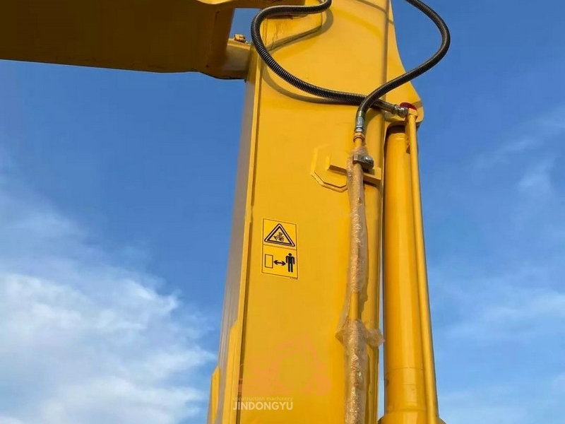 2 (4)