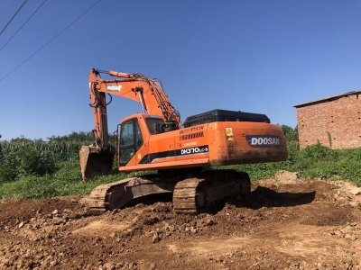 Doosan DH370