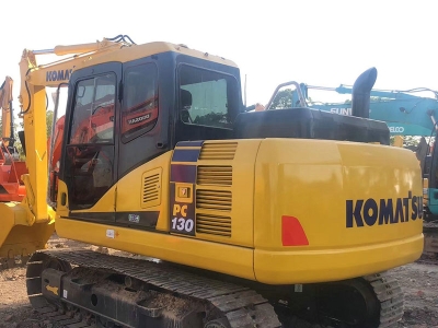 Komatsu PC130-7