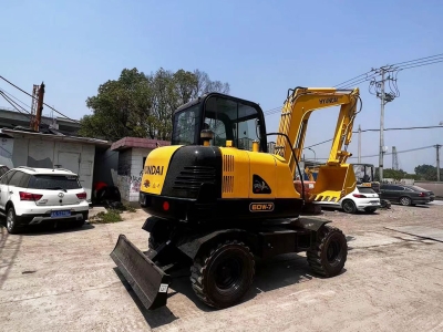 Hyundai R60W-7