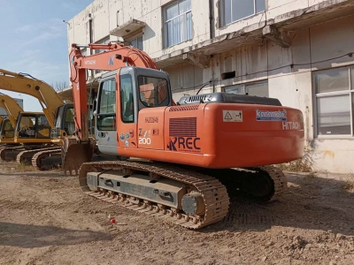 Hitachi ZX200