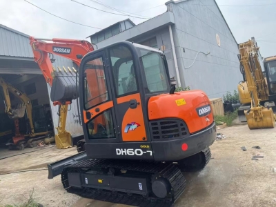 Doosan DH60-7