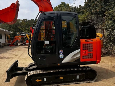 Hitachi ZX60