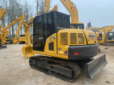 Komatsu PC60