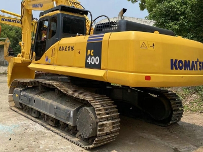 Komatsu PC400-7