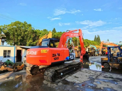 Hitachi ZX120