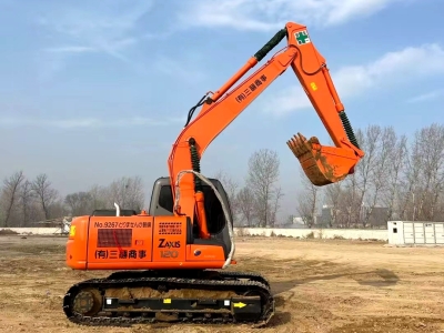 Hitachi ZX120-6 excavator