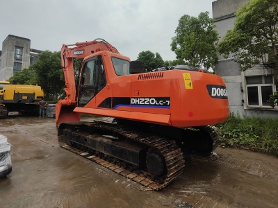 Doosan DH220-7